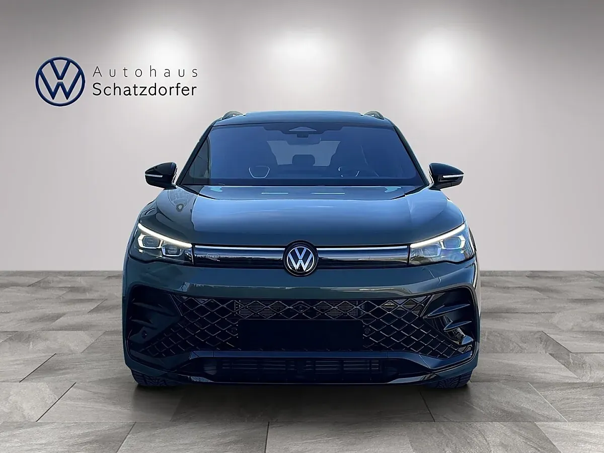 Volkswagen Tiguan 2025 photo 2