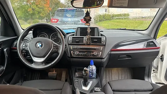 BMW 118D 2012 photo 2