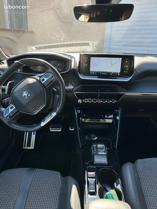 Peugeot 2008 2022 photo 3