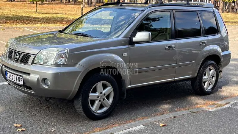 Nissan X-Trail 2004 photo 3