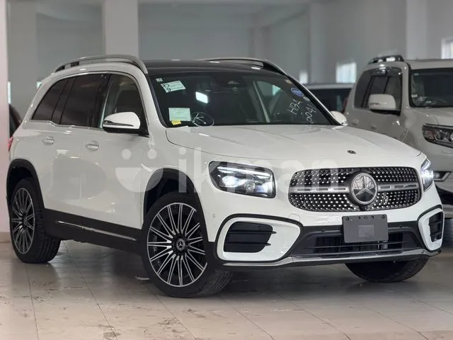 Mercedes-Benz Glb 2025 photo 2