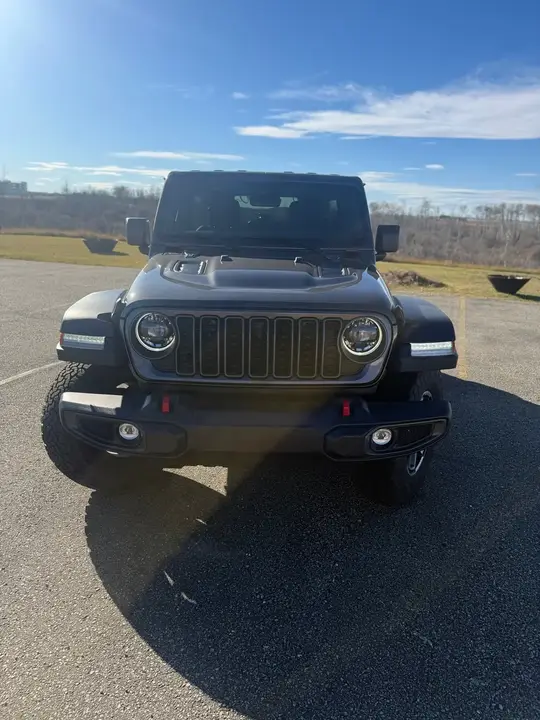 Jeep Wrangler 2025 photo 2