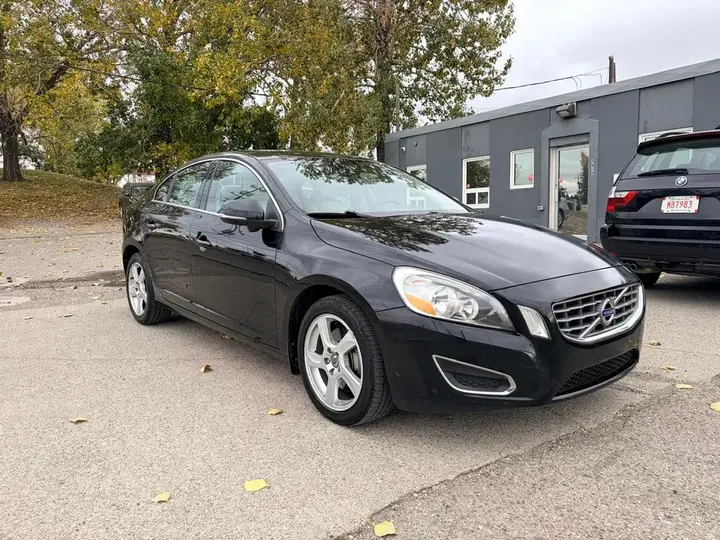 Volvo S60 2012 photo 3