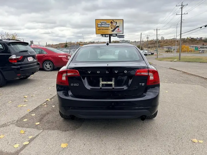 Volvo S60 2012 photo 5
