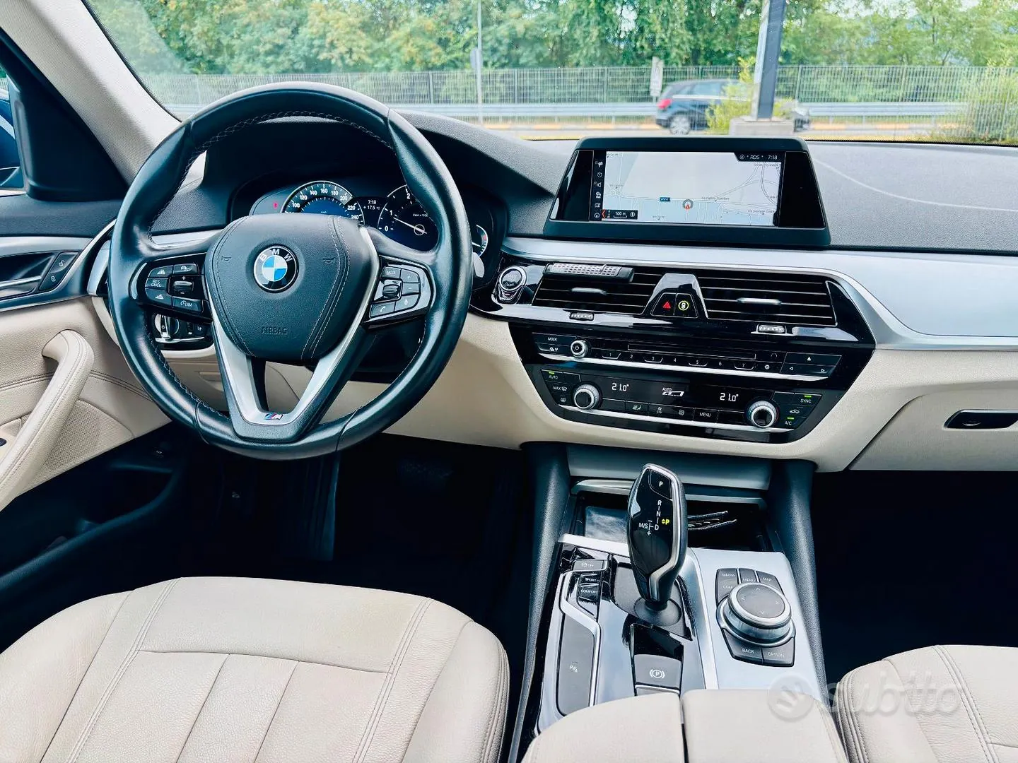 BMW 520 Touring 2019 photo 3
