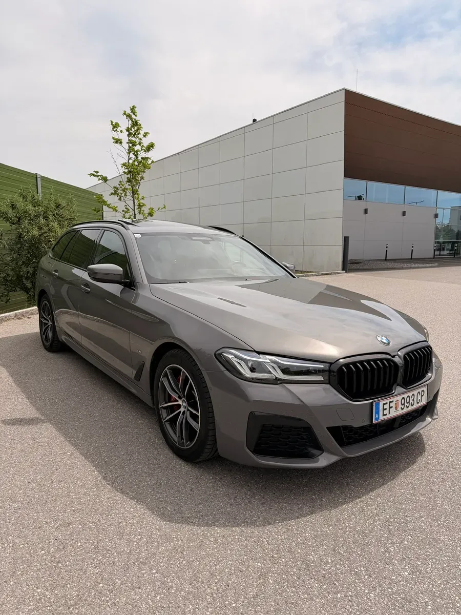BMW 5 Series 2021 photo 2
