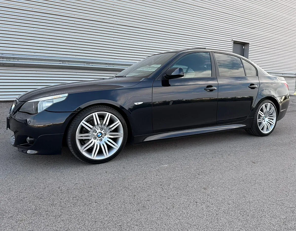 BMW 5 Series 2006 photo 2