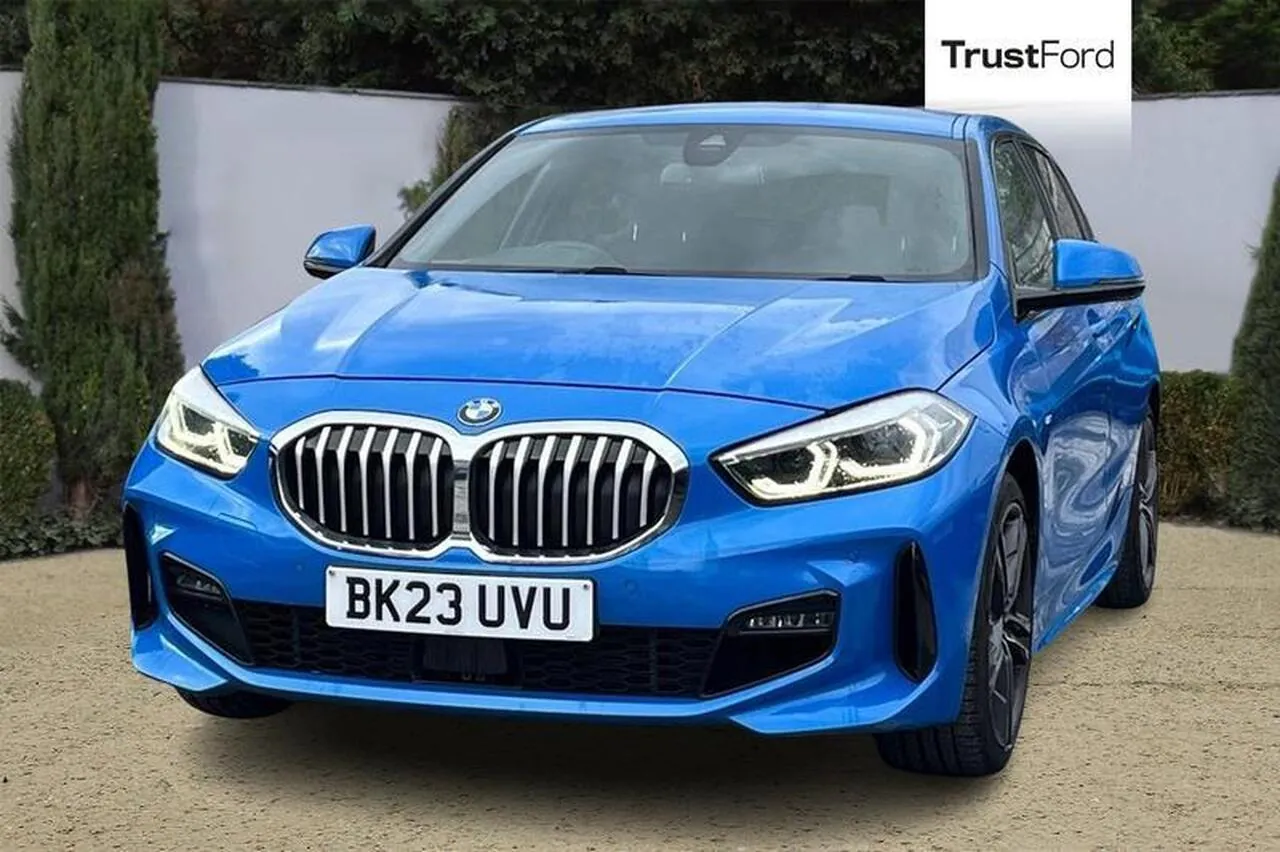BMW 1 Series 2023 photo 5