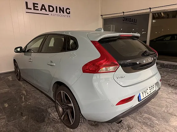 Volvo V40 2018 photo 2