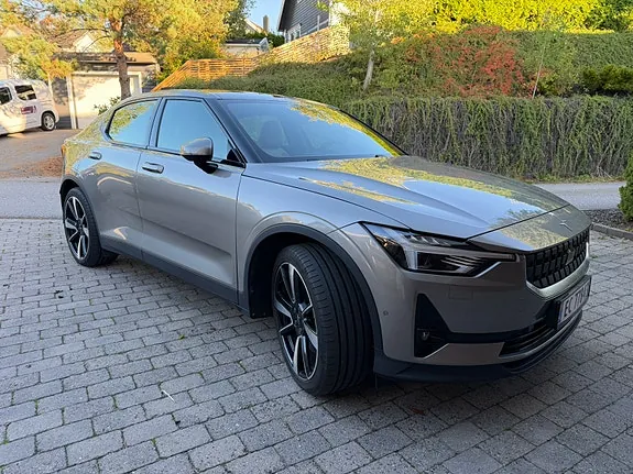 Polestar 2 2021 photo 2