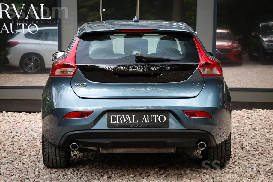 Volvo V40 2012 photo 5