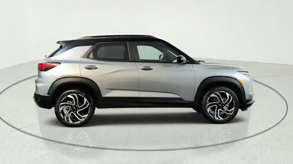 Chevrolet Trailblazer 2026 photo 2