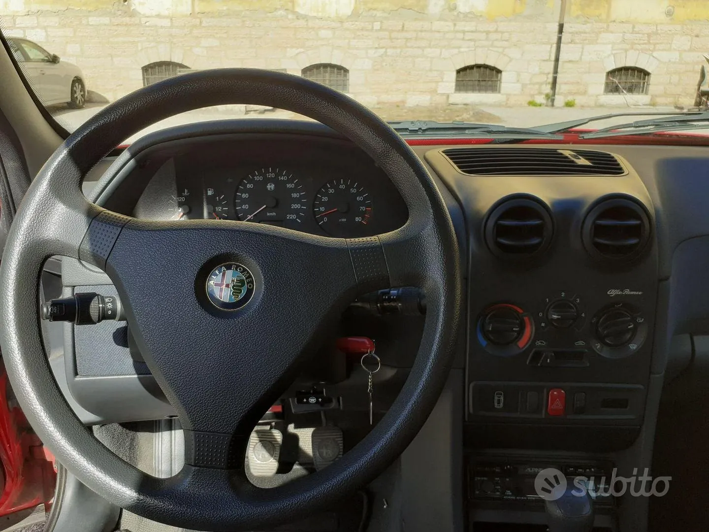 Alfa Romeo 145 1997 photo 4