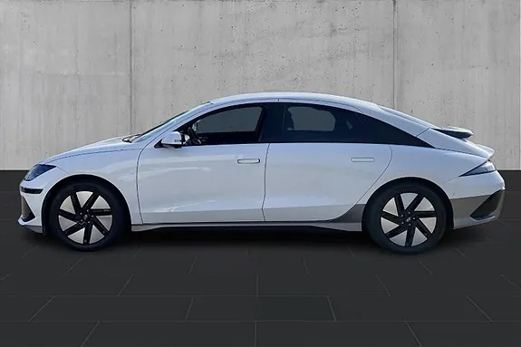 Hyundai Ioniq 6 2024 photo 2