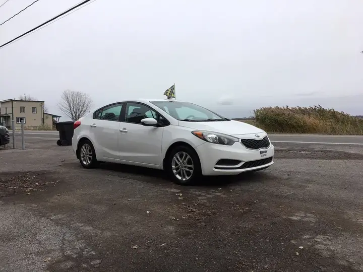 Kia Forte 2016 photo 5