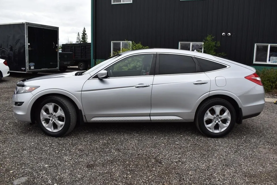Honda Accord Crosstour 2010 photo 2