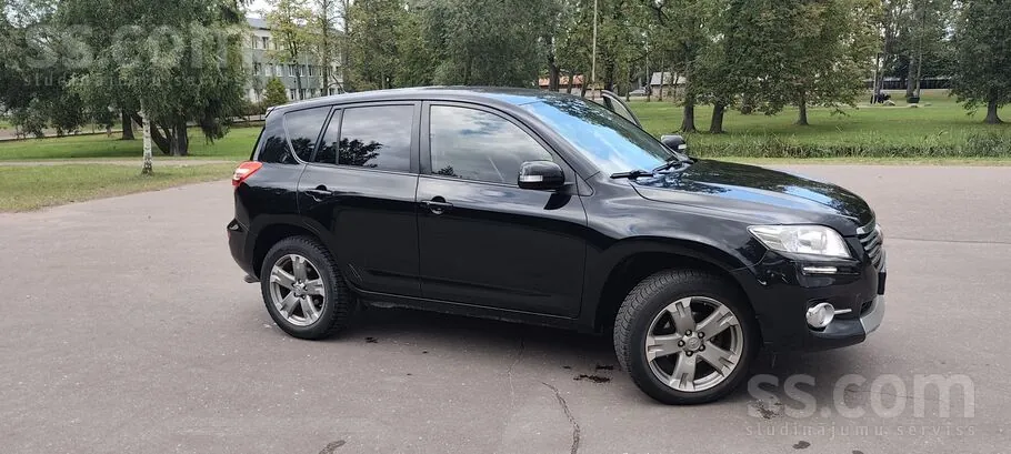 Toyota Rav4 2012 photo 2