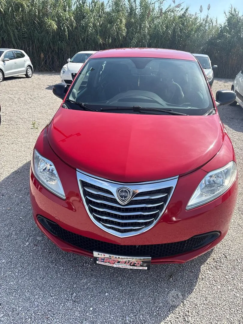Lancia Ypsilon 2013 photo 4