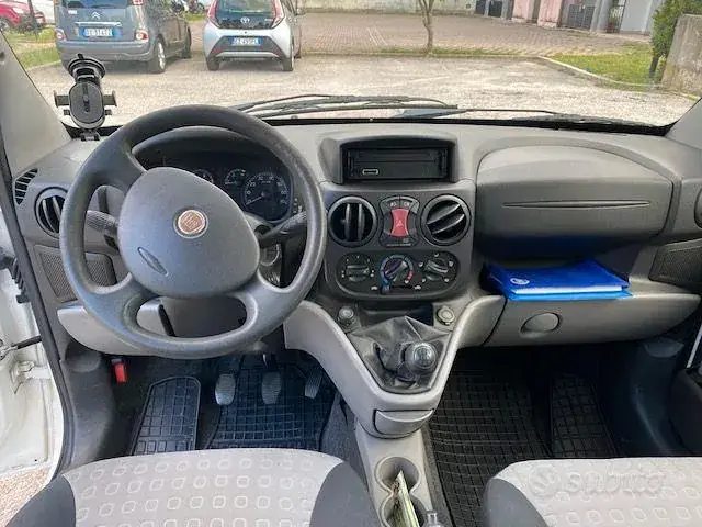 Fiat Doblo 2010 photo 5