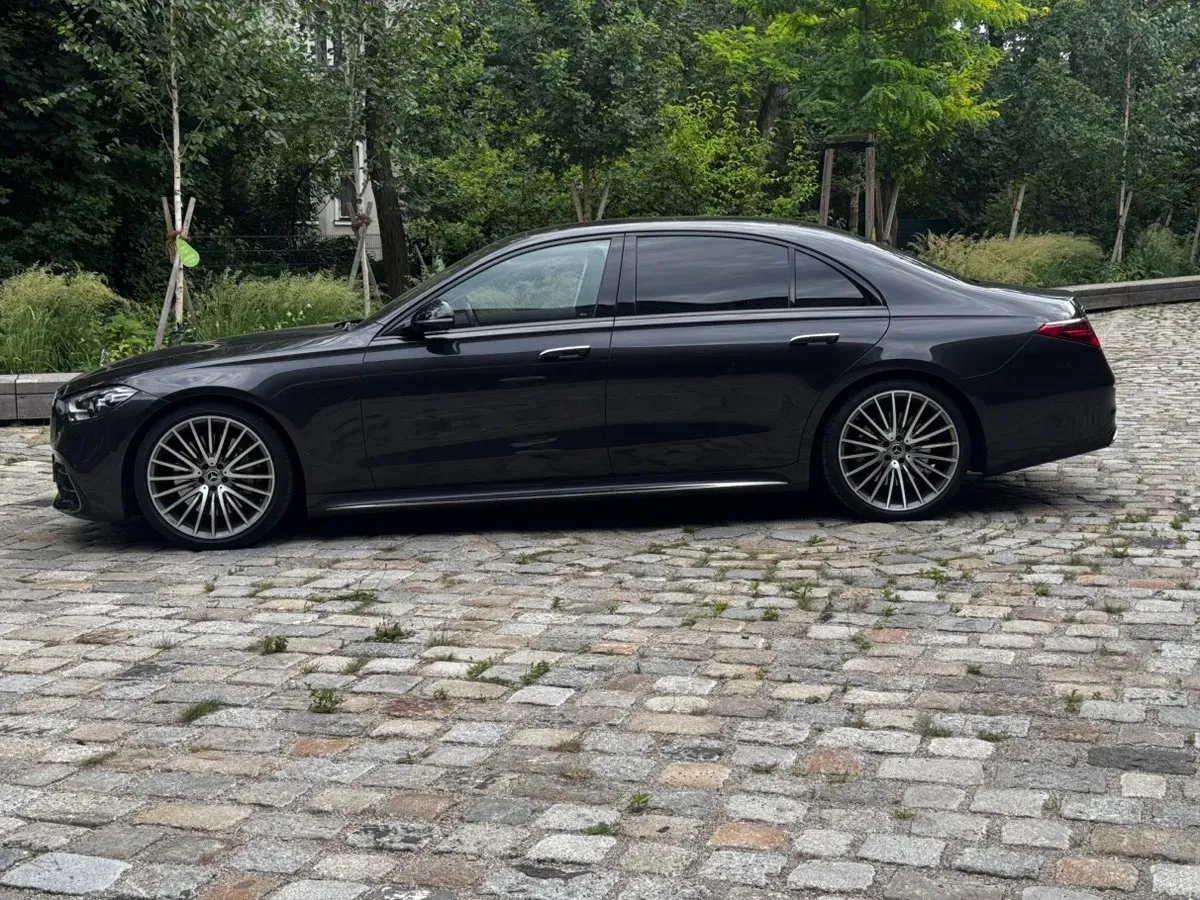 Mercedes-Benz S-Class 2023 photo 2