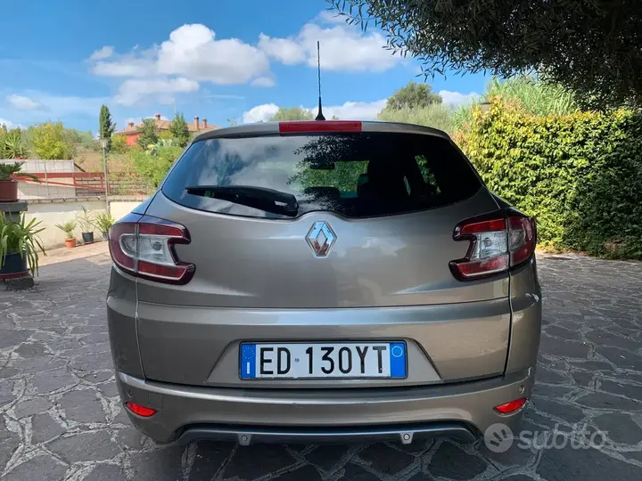 Renault Megane 2010 photo 3
