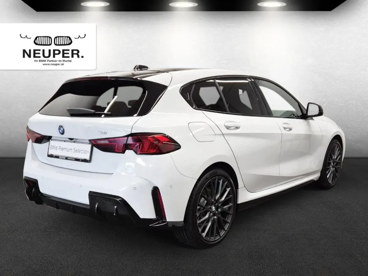 BMW 1 Series 2026 photo 3
