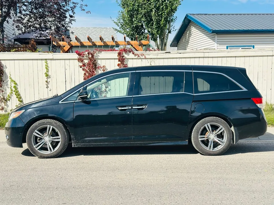 Honda Odyssey 2014 photo 5