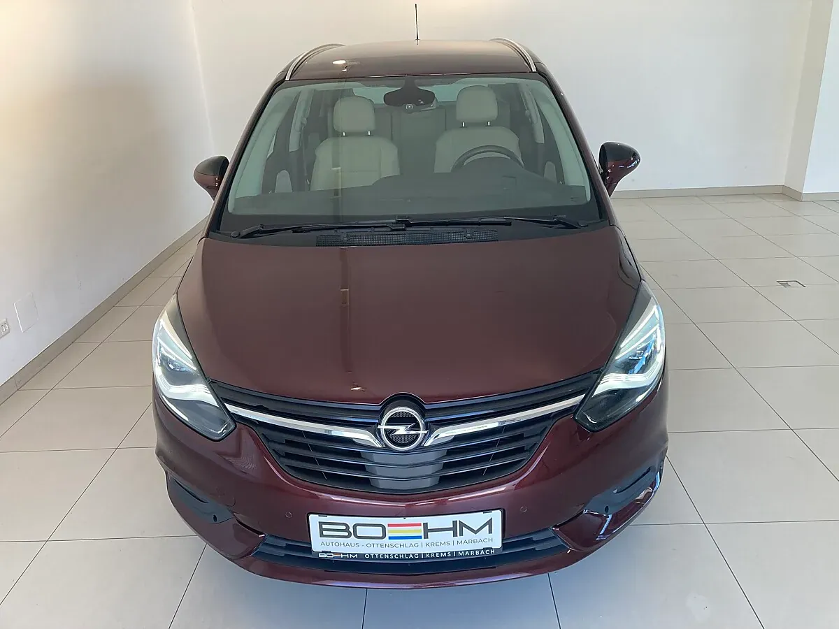 Opel Zafira 2018 photo 2