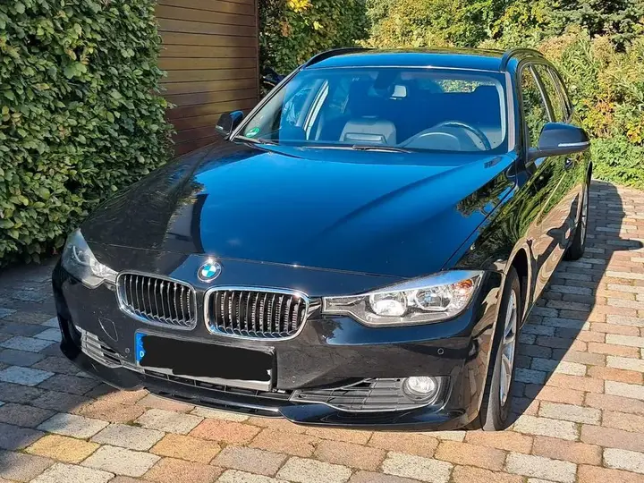 BMW 320I