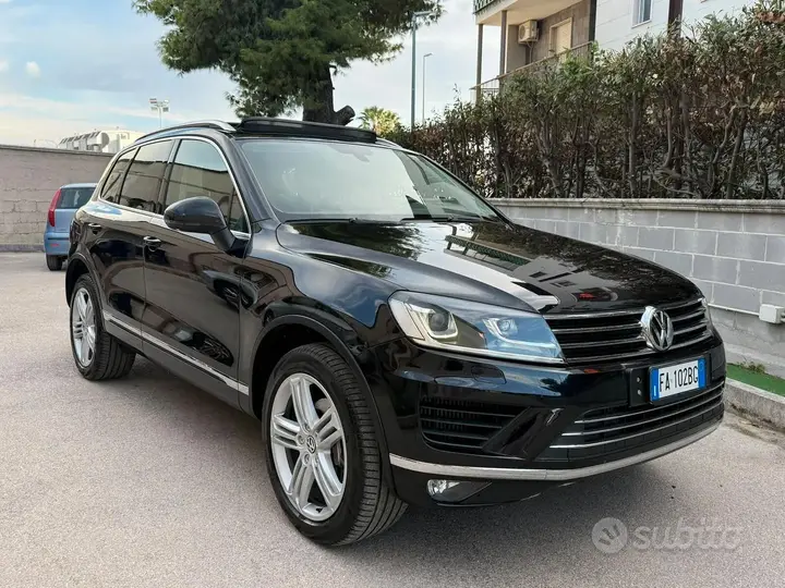 Volkswagen Touareg 2015 photo 3