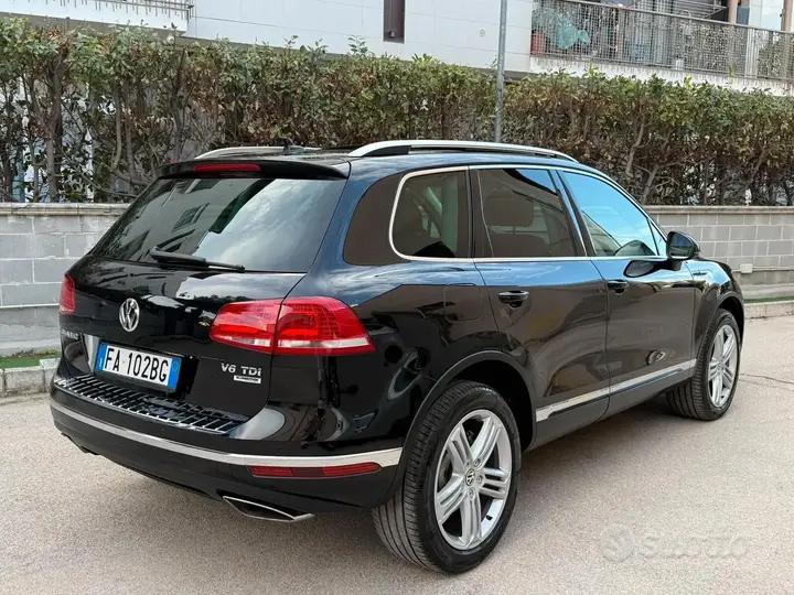 Volkswagen Touareg 2015 photo 5