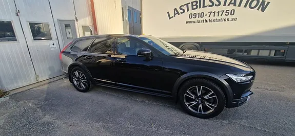 Volvo V90 Cross Country