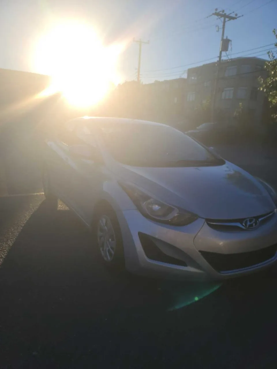 Hyundai Elantra 2015 photo 3
