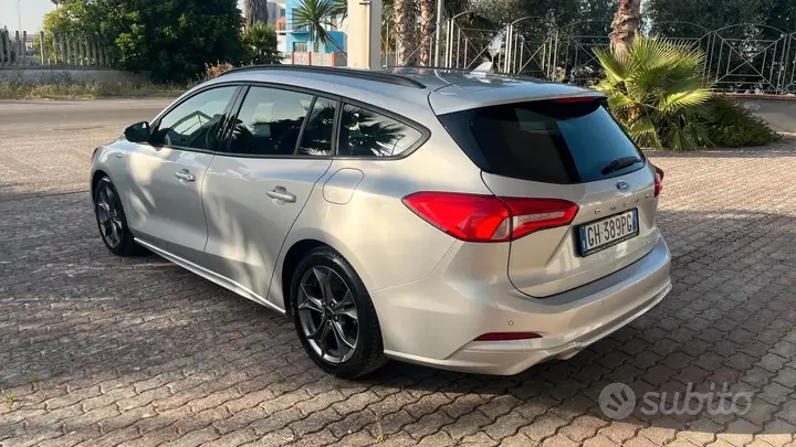 Ford Focus 2021 photo 5