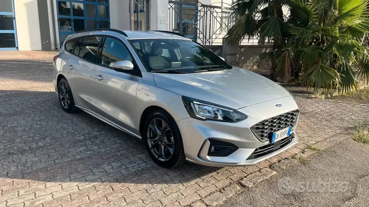 Ford Focus 2021 photo 3
