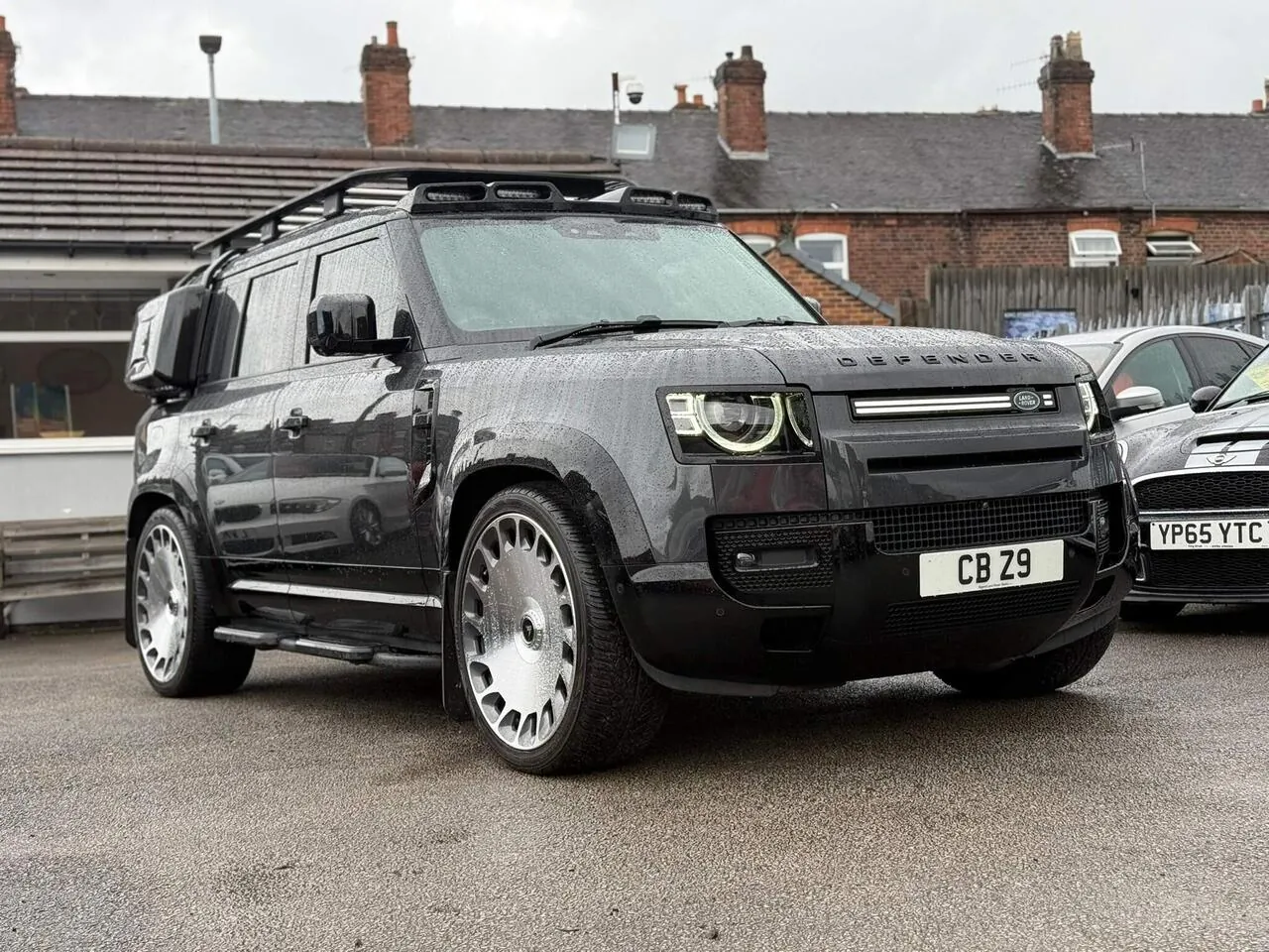 Land Rover Defender 110 2024 photo 2