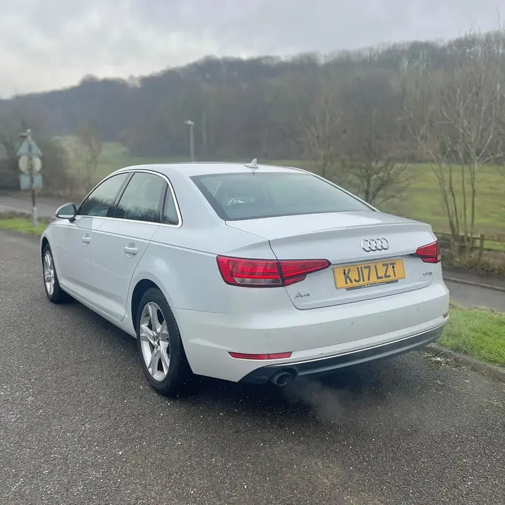 Audi A4 2017 photo 4
