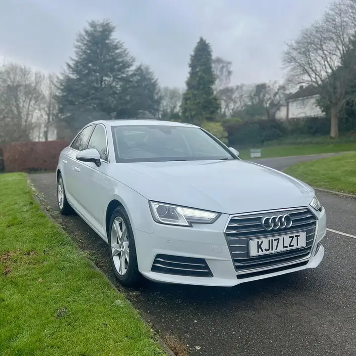 Audi A4 2017 photo 2