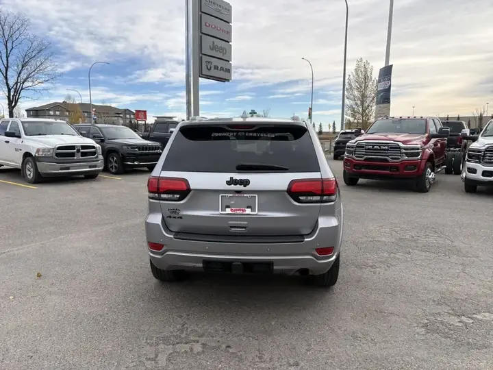 Jeep Grand Cherokee 2021 photo 3