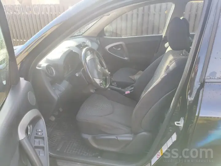 Toyota Rav4 2006 photo 5