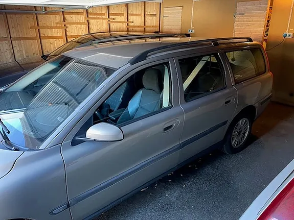Volvo V70 2004 photo 2