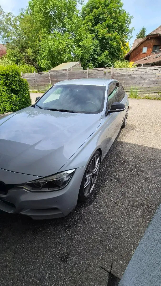 BMW 3 Series 2015 photo 3