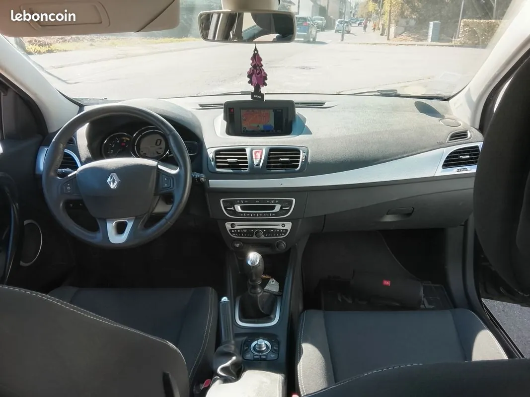 Renault Megane 2010 photo 4