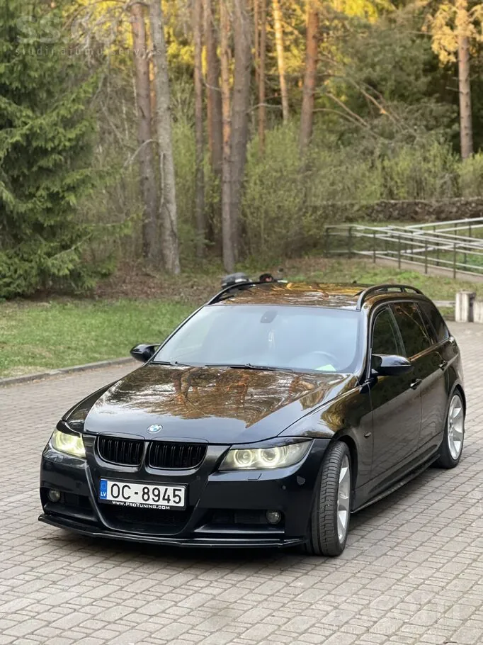 BMW 330