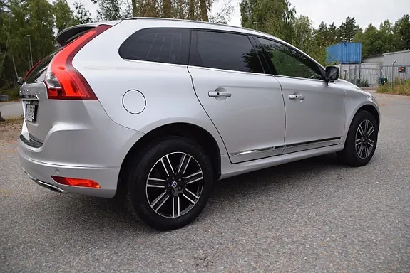 Volvo Xc60 2017 photo 5