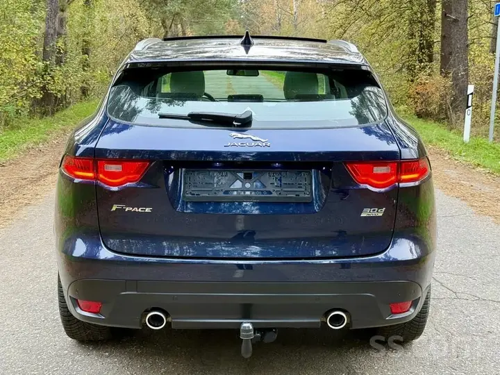Jaguar F-Pace 2016 photo 5