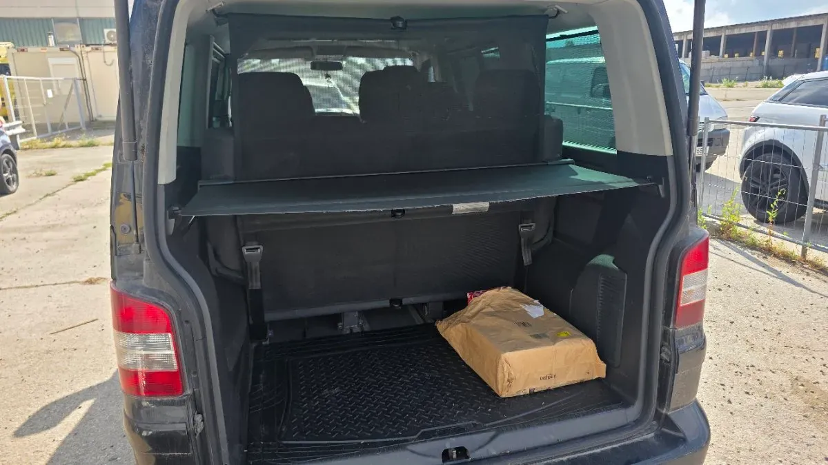 Volkswagen Multivan 2003 photo 2