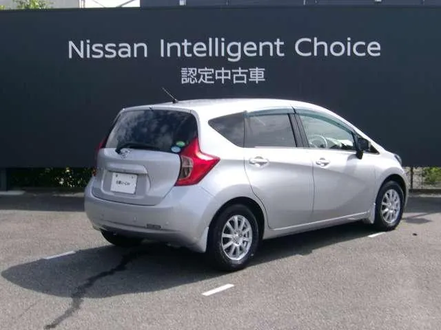 Nissan Note 2016 photo 2