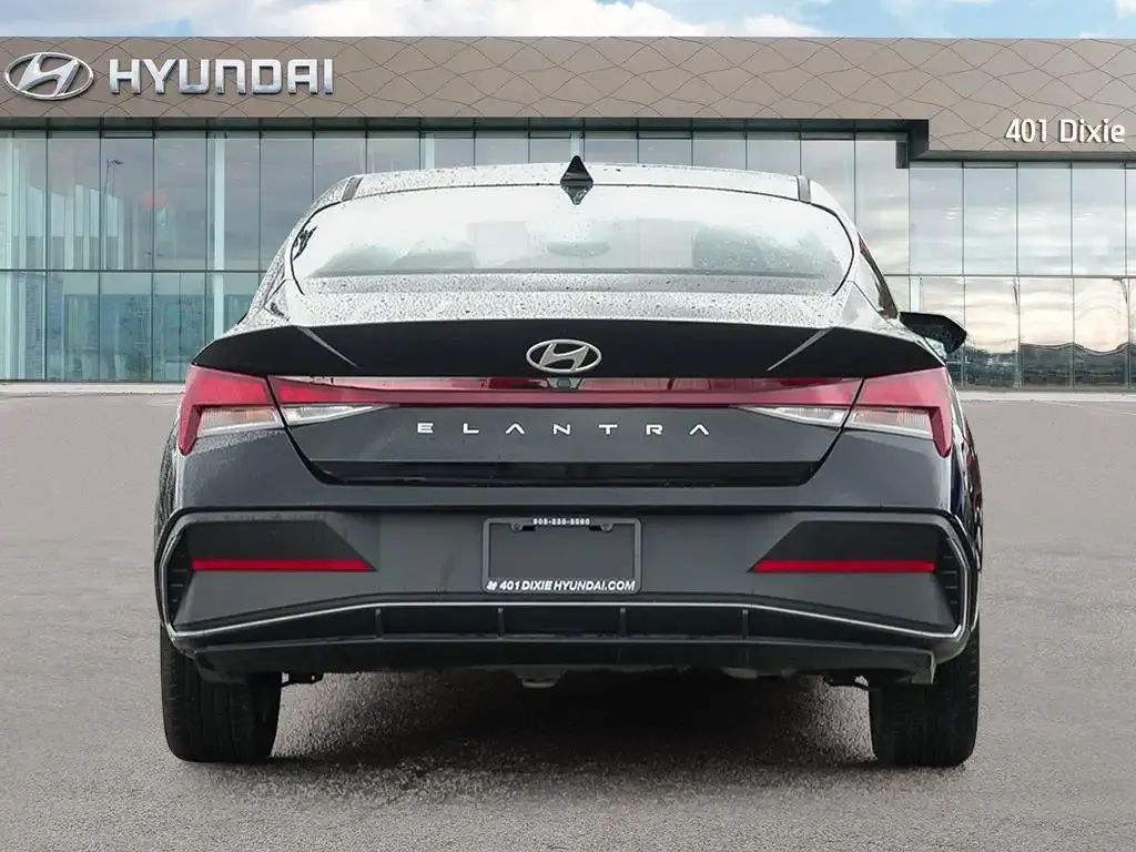 Hyundai Elantra 2025 photo 5