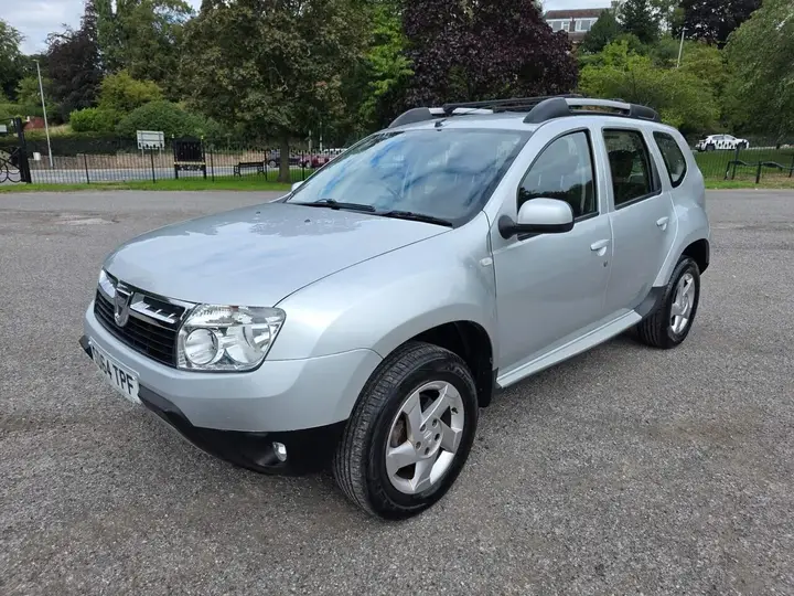 Dacia Duster 2014 photo 2